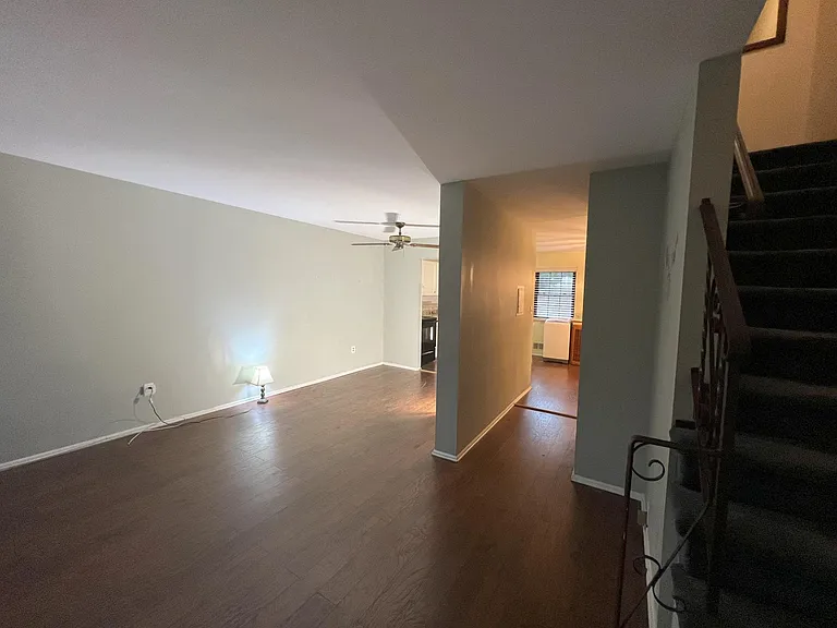 54 Village Green Way — Photo 14