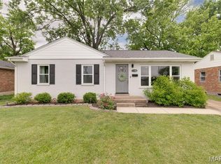 11306 Manchester Rd, Saint Louis, MO 63122