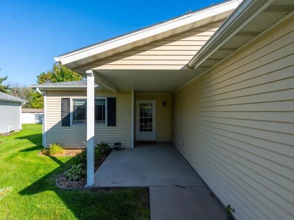 425 Fieldcrest Ln, Sartell, MN 56377