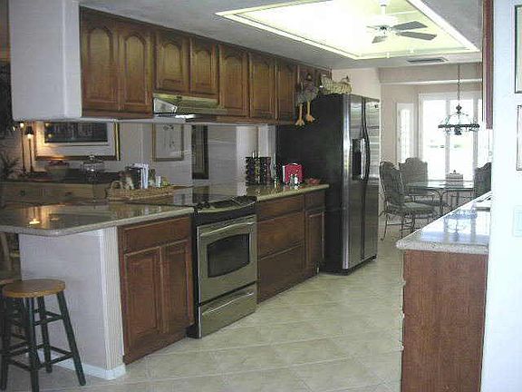 3rd image of 15622 W BOLIVAR Drive