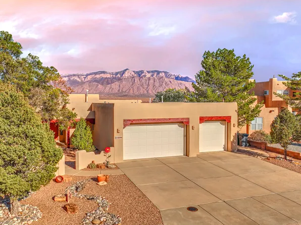 2045 Clearwater Loop NE, Rio Rancho, NM 87144