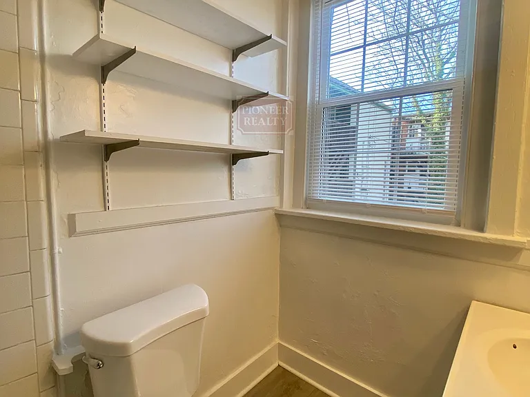 3110 Kensington Ave #8 — Photo 25