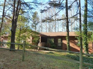 23 Renaissance Pl, Leicester, NC 28748