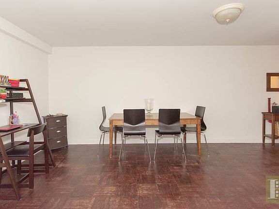 4th image of 6035 Broadway APT 3L