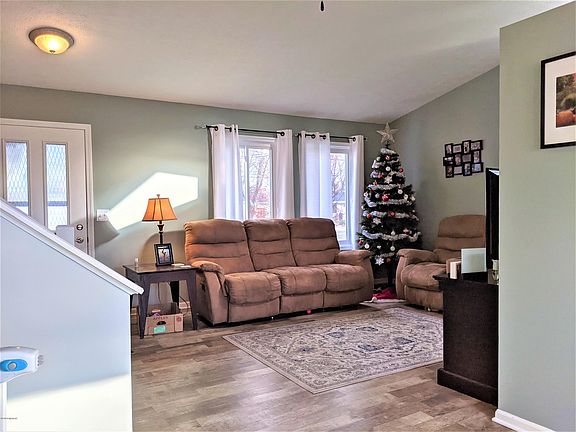 5th image of 218 48th St SE