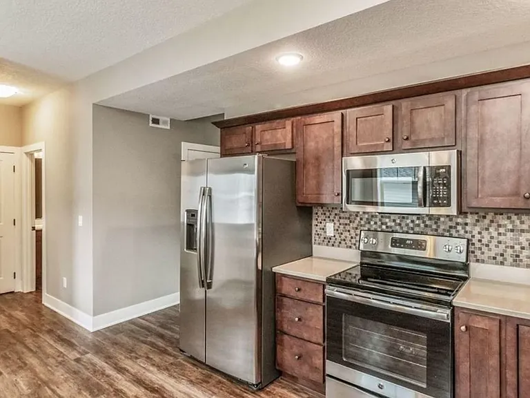 134 Wilder Pl — Photo 6