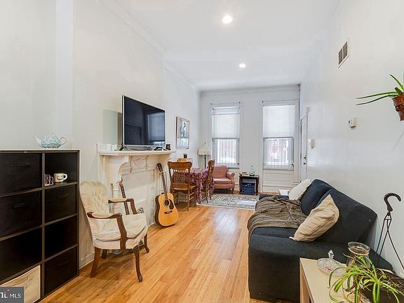 3rd image of 4031 Green St