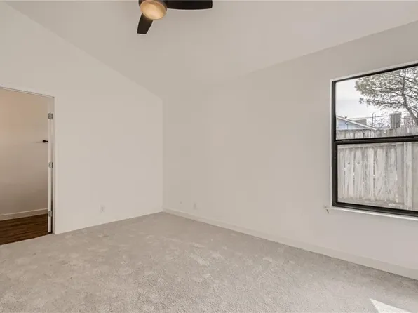 1402 Hollow Tree Blvd, Round Rock, TX 78681