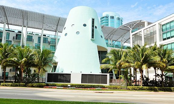 3rd image of 6000 Collins Ave APT 132