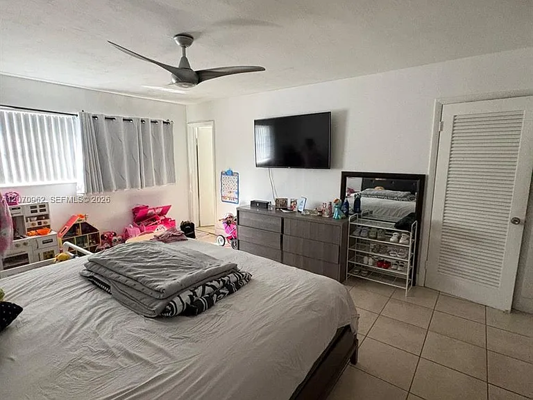 11840 NE 19th Dr #14 — Photo 13