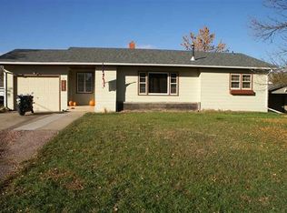1810 Baltimore Ave, Hot Springs, SD 57747
