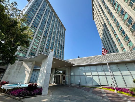 3600 N Lake Shore Dr APT 1320, Chicago, IL 60613