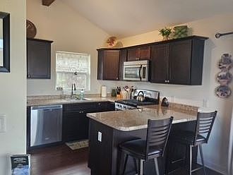 2nd image of 115 Upper Grove Ln #115