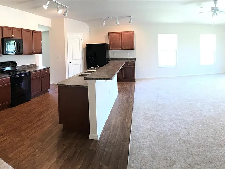 10408 Canal Brook Ln — Photo 5