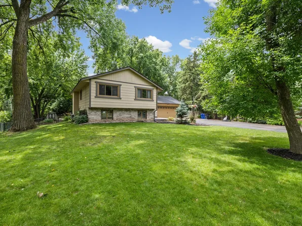2194 Snowshoe Ln E, Saint Paul, MN 55119