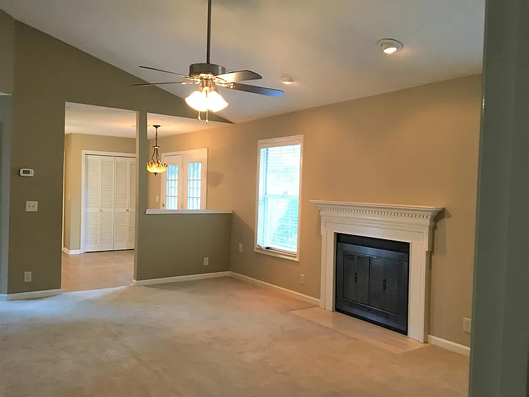 100 Meridian Ct — Photo 7