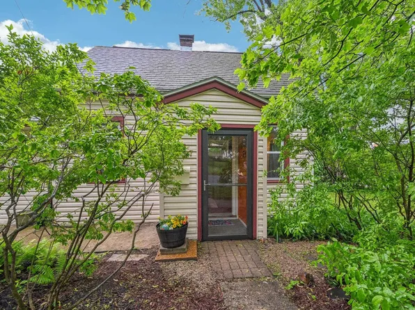 1737 Boyd Ave, Madison, WI 53704