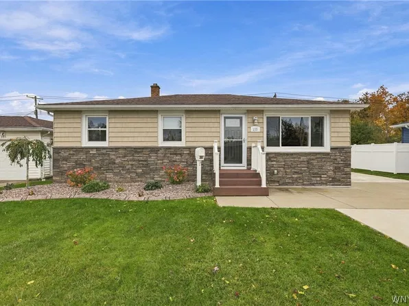 133 Dover Dr, Buffalo, NY 14224