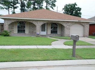 2917 Corinne Dr, Chalmette, LA 70043