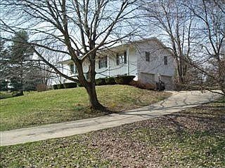 2nd image of 5545 Idlewood Dr