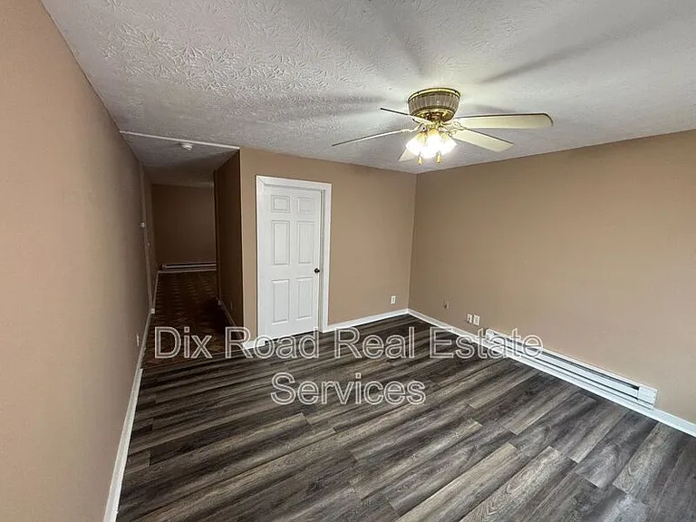 829 Maple Ave #2 — Photo 5