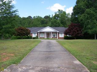 145 Skyline Dr, Covington, GA 30014