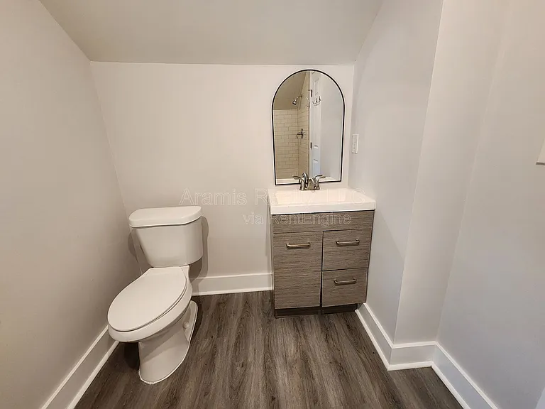 2663 Blount St — Photo 9