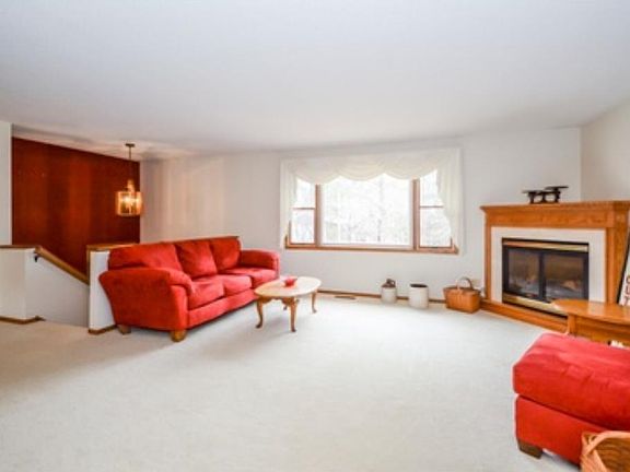 4th image of 16333 24th St S