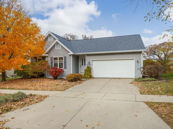 7810 Starr Grass Dr, Madison, WI 53719