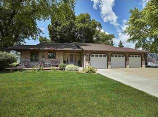 12420 66th Pl N, Maple Grove, MN 55369