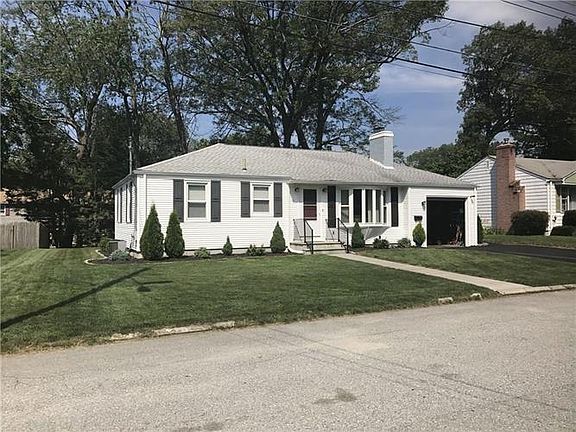 2nd image of 22 Cedarwood Dr