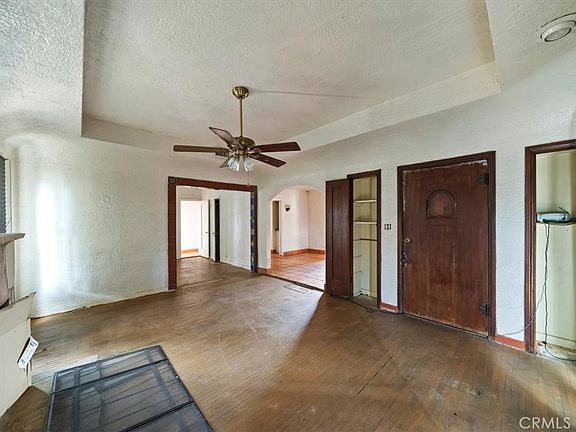 5th image of 3405 Strong St