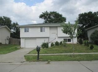 1650 SW 25th St, Lincoln, NE 68522