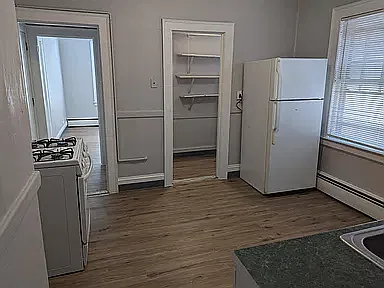 2 bed, $1,225 — Photo 1