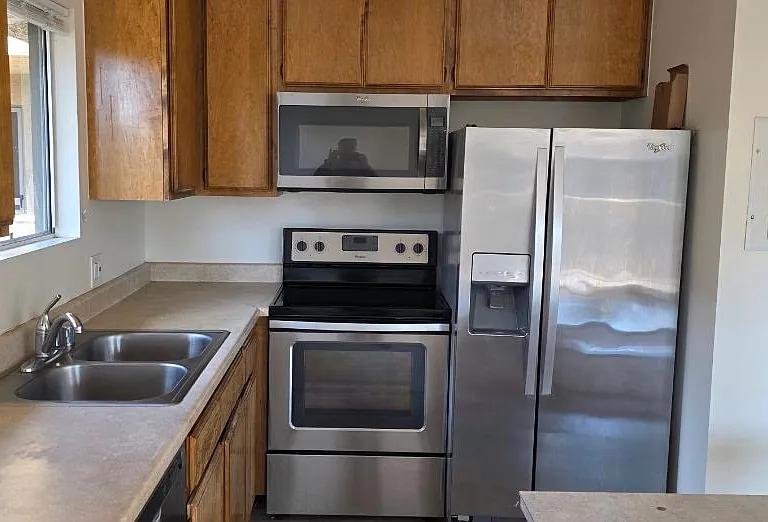 327 Chestnut Hill Ct — Photo 9