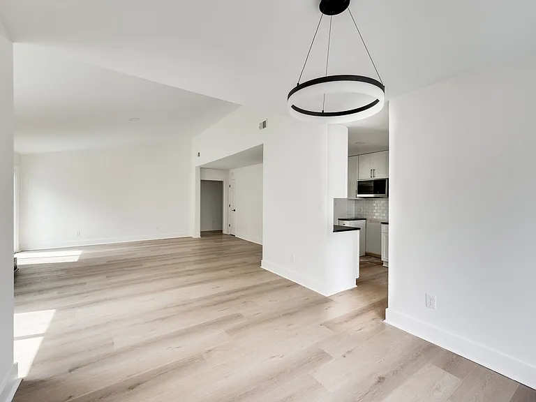 520 Riverview Dr — Photo 15