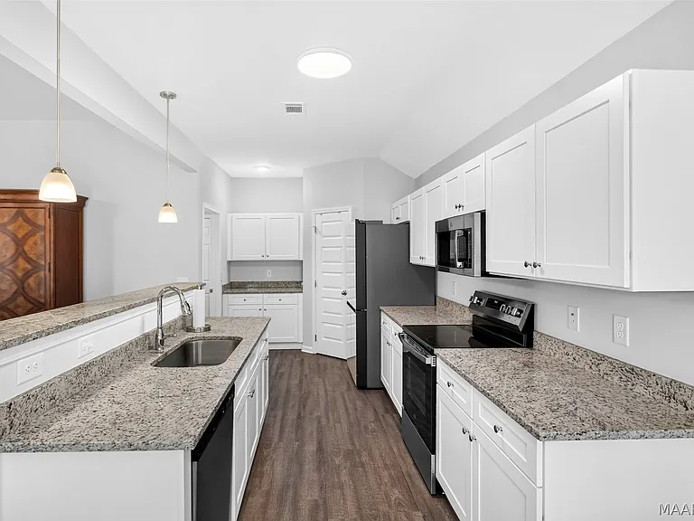 2030 Dawsons Mill Ln — Photo 15