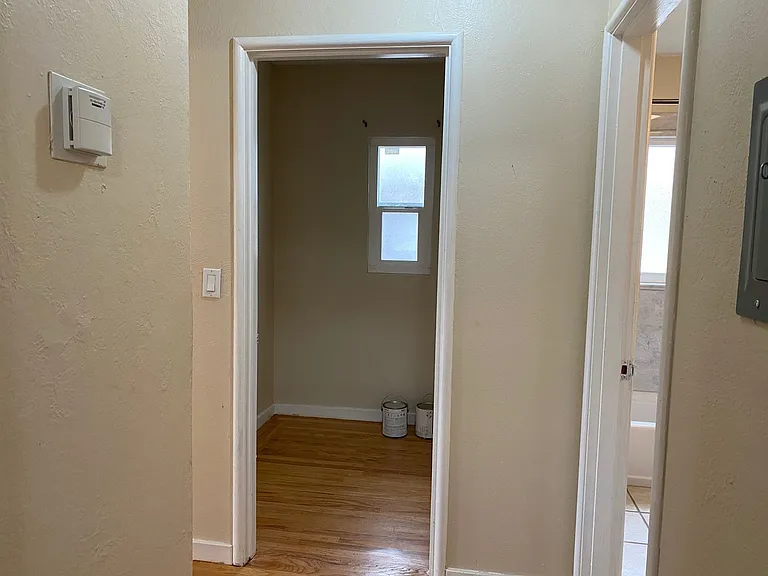 619 Poirier St — Photo 20