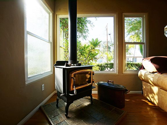 5th image of 6734 Solita Ave
