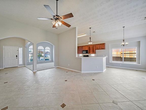 2nd image of 19514 Arbor Pines Ln