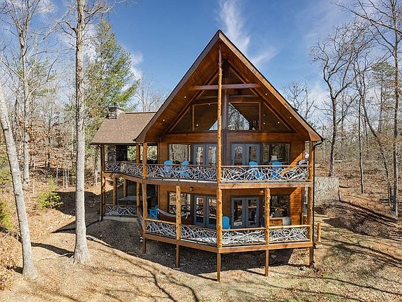 3rd image of 560 Endless View Rd