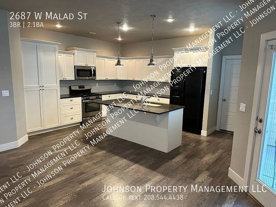 Building Photo - 2687 W Malad St