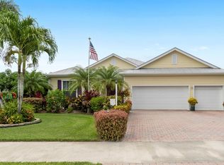 515 NE Canoe Park Cir, Port Saint Lucie, FL 34983