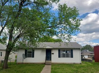 807 N 3rd St, Monett, MO 65708