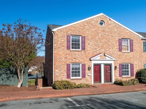 210 Saponi Ln Unit 12, Charlottesville, VA 22901