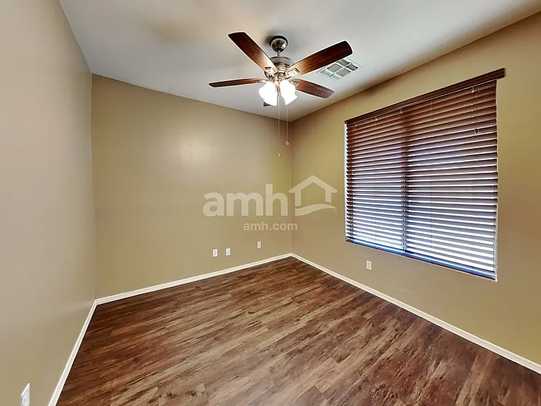 2150 E Bellerive Pl — Photo 15