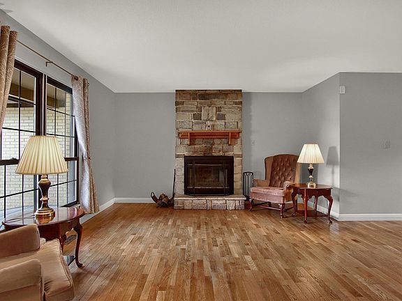 2nd image of 2268 Cowbridge Ct