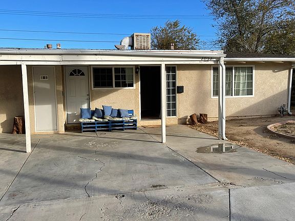 3rd image of 1051 W Avenue J6