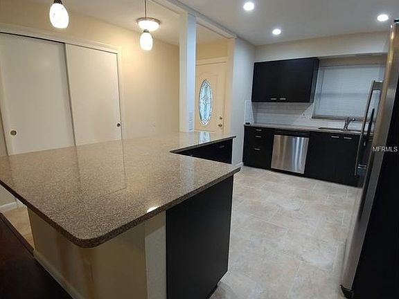 3rd image of 367 Imperial Dr