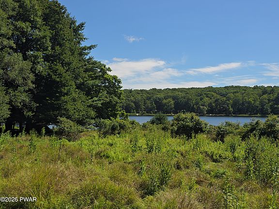 5th image of 3 Renee Dr